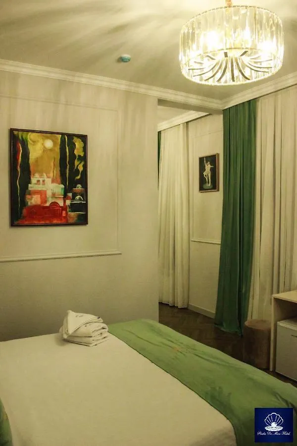 Perla De Mar Hotel & Restaurant Baky